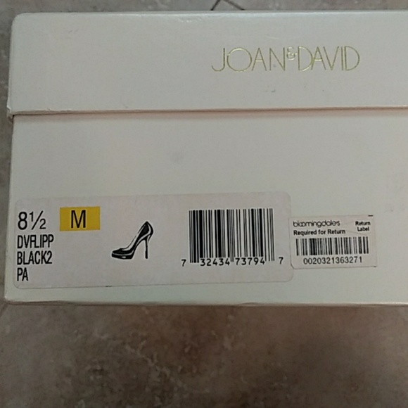 Joan & David Black Patent pumps - Picture 4 of 4